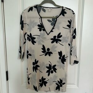 J Crew Swim Cover Up, 💯% cotton, 3/4 sleeves, size XS cream & black